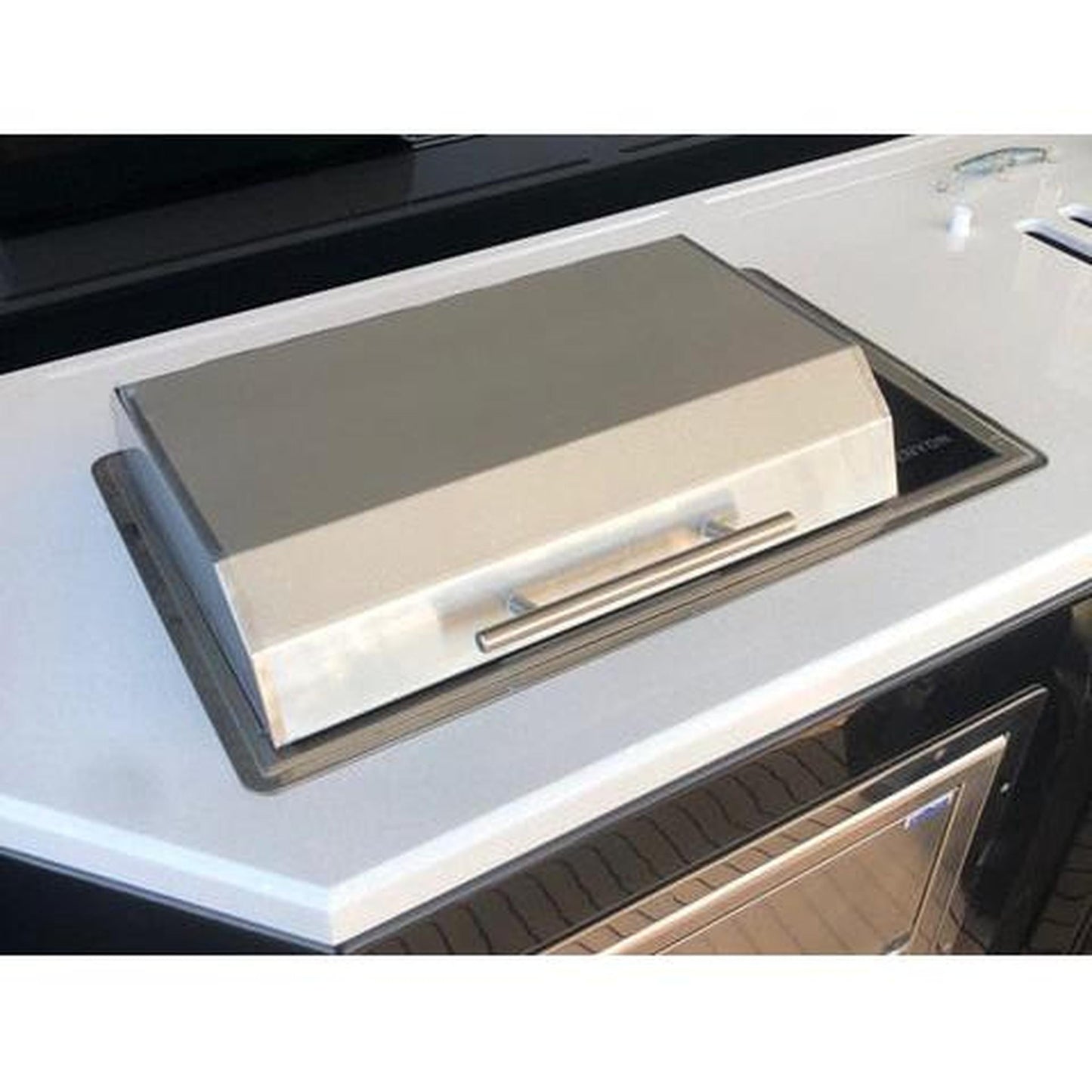Kenyon Frontier 21" 1-Burner Built-In 240V Touch Control Electric Grill